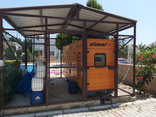 Двухуровневый четырехкомнатный пентхаус с видом на море и горы, район Махмутлар, 200 м2 - Ракурс 5