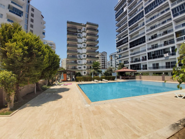 Двухуровневый четырехкомнатный пентхаус с видом на море и горы, район Махмутлар, 200 м2 - Ракурс 9