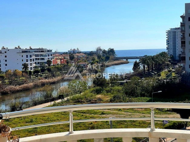 Видовые апартаменты 2+1 в комплексе возле реки в развитом районе Тосмур - Ракурс 21