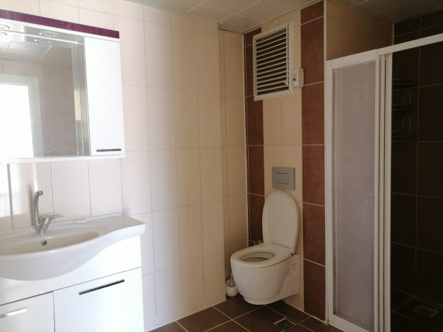 Двухуровневый четырехкомнатный пентхаус с видом на море и горы, район Махмутлар, 200 м2 - Ракурс 29