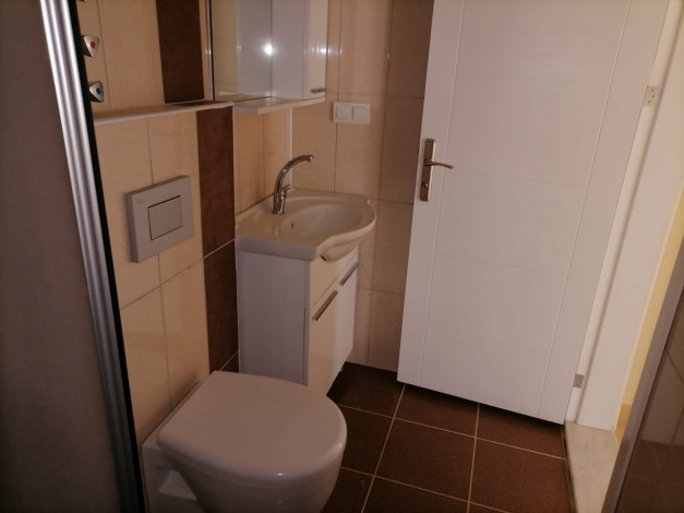 Двухуровневый четырехкомнатный пентхаус с видом на море и горы, район Махмутлар, 200 м2 - Ракурс 31