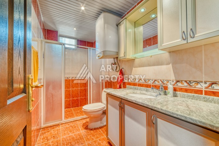 Апартаменты 2+1 в центре Алании в районе Гюллер Пынары - Ракурс 6