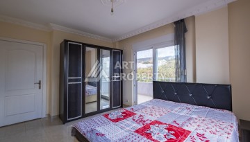 Просторные апартаменты 2+1 в уютном комплексе в близи от моря в зеленом районе Демирташ - Ракурс 3