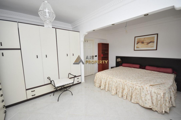 Двухэтажная вилла 3+1 с видом на море в Каргыджак,140 м2 - Ракурс 15