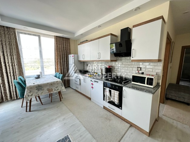 Огромная квартира 2+1 с мебелью в новом доме в Махмутларе! - Ракурс 16