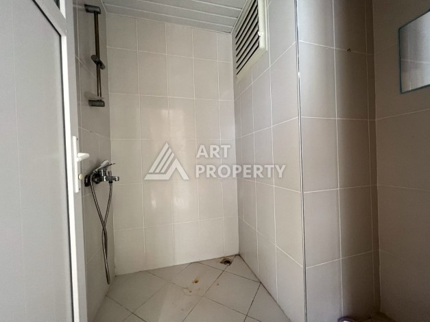 Просторная 2+1 с отдельной кухней в турецком доме развитого района Махмутлар - Ракурс 12