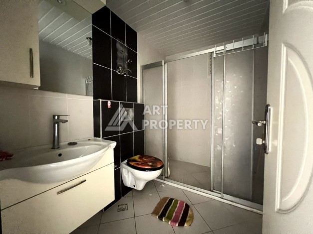 Просторная 2+1 с отдельной кухней в турецком доме развитого района Махмутлар - Ракурс 13