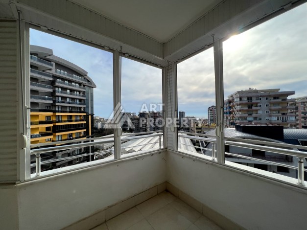 Просторная 2+1 с отдельной кухней в турецком доме развитого района Махмутлар - Ракурс 20