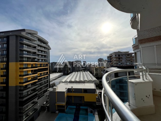 Просторная 2+1 с отдельной кухней в турецком доме развитого района Махмутлар - Ракурс 22