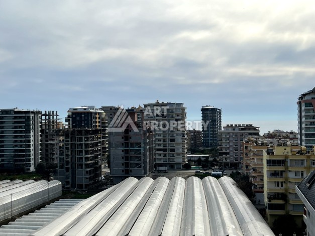 Просторная 2+1 с отдельной кухней в турецком доме развитого района Махмутлар - Ракурс 27