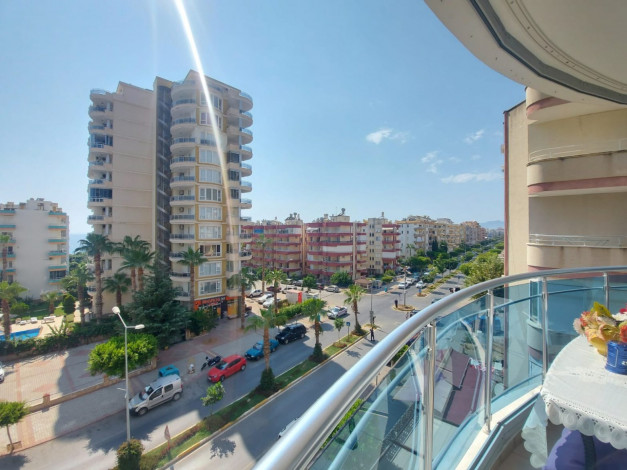 Трехкомнатная меблированная квартира в 100 метрах от Средиземного моря в Махмутлар, 120 м2 - Ракурс 8