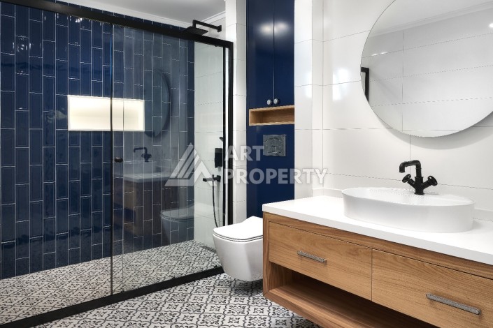 Вилла с видом на море и отдельными апартаментами в элитном районе Каргыджак - Ракурс 15