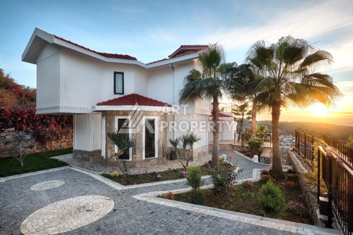 Вилла с видом на море и отдельными апартаментами в элитном районе Каргыджак - Ракурс 23