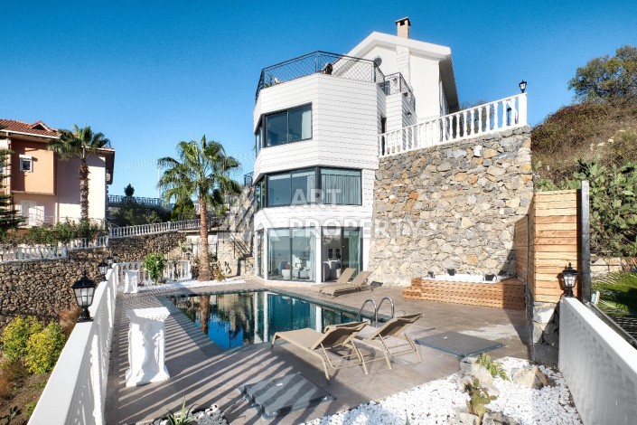 Вилла с видом на море и отдельными апартаментами в элитном районе Каргыджак - Ракурс 28