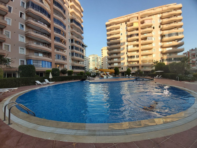 Пентхаус 4+1 с видом на море в районе Махмутлар, 250 м2 - Ракурс 6