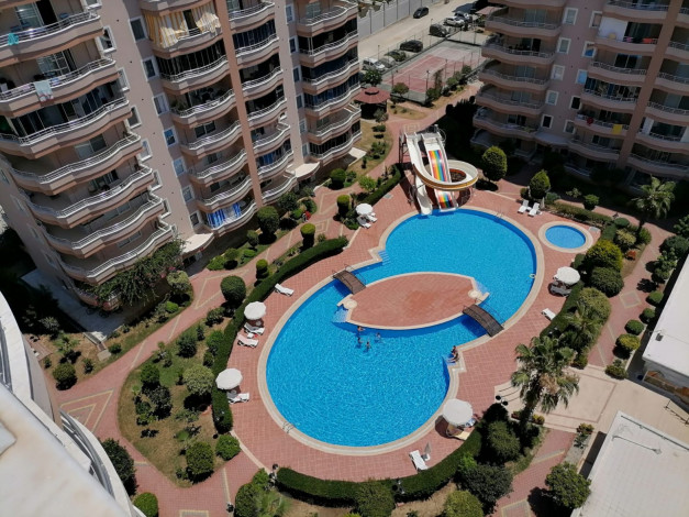 Пентхаус 4+1 с видом на море в районе Махмутлар, 250 м2 - Ракурс 25