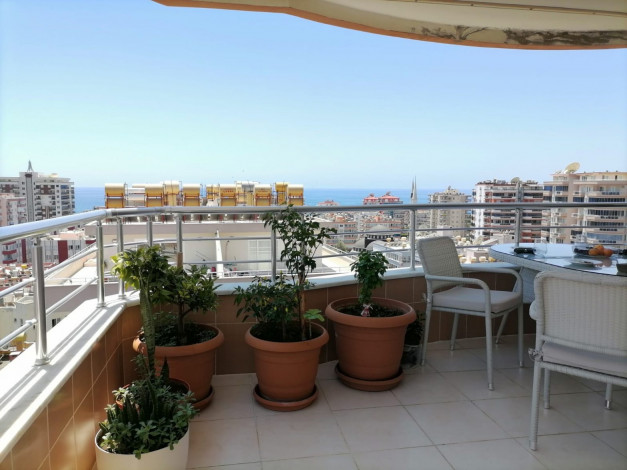 Пентхаус 4+1 с видом на море в районе Махмутлар, 250 м2 - Ракурс 31