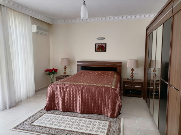 Пентхаус 4+1 с видом на море в районе Махмутлар, 250 м2 - Ракурс 35