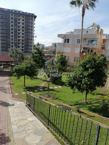 Просторная квартира 2+1 в развитом районе Махмутлар рядом с морем - Ракурс 6