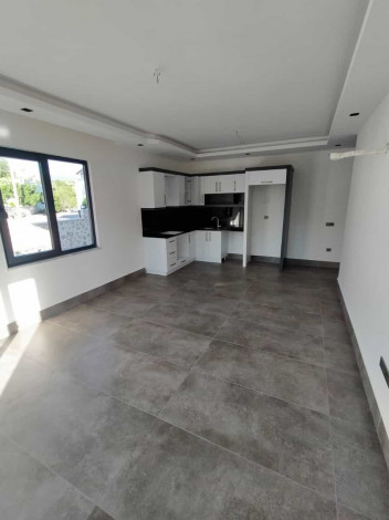 Квартира 1+1 в новом комплексе с инфраструктурой 5* отеля в тихом месте Махмутлара, 75 м2 - Ракурс 3