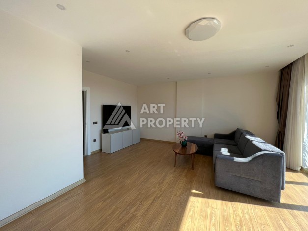 Просторная квартира 3+1 в самом центре Алании с видом на море и крепость - Ракурс 3