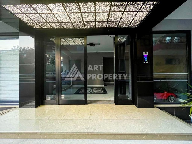 Шикарный меблированный дуплекс 4+1 рядом с морем в самом центре Алании - Ракурс 23