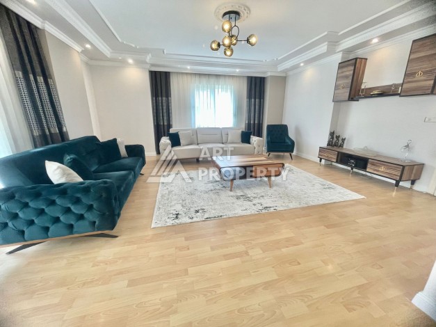 Огромный дуплекс 4+2 , площадью 250 м.кв. рядом с центром Аланьи - Ракурс 8