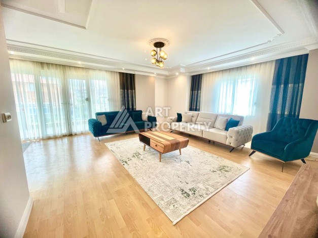 Огромный дуплекс 4+2 , площадью 250 м.кв. рядом с центром Аланьи - Ракурс 12