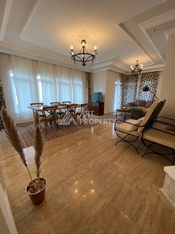 Просторные апартаменты 3+1 рядом со старой крепостью в центре Алании - Ракурс 9