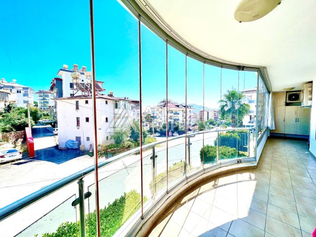 Квартира 3+1 с потрясающим видом на море и крепость в самом центре Алании - Ракурс 22