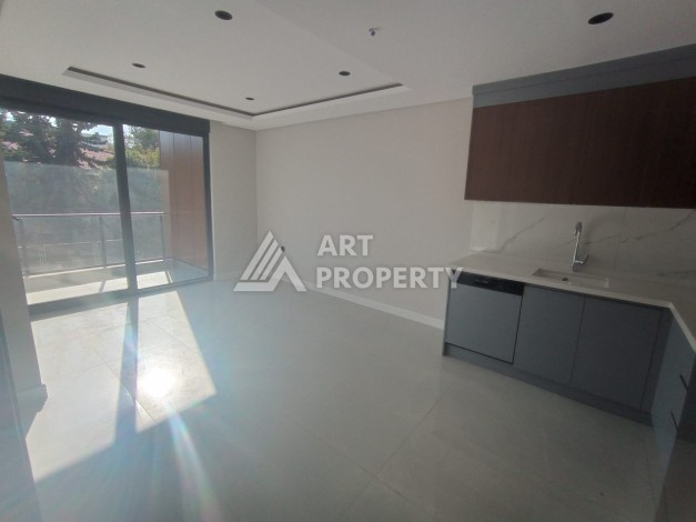 Отличная 1+1 в развитом районе Оба в Алании в 450 м от моря - Ракурс 7