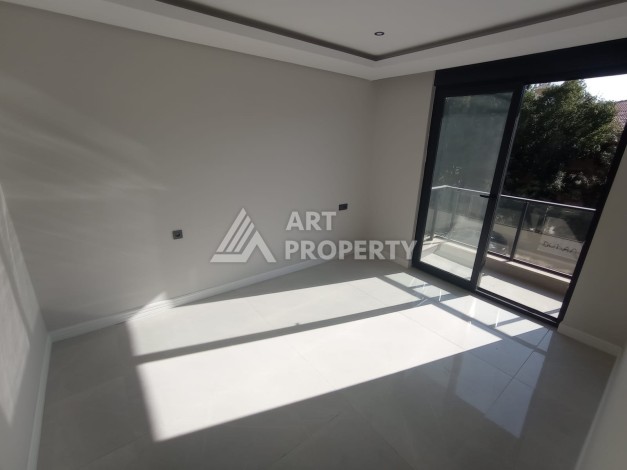 Отличная 1+1 в развитом районе Оба в Алании в 450 м от моря - Ракурс 10