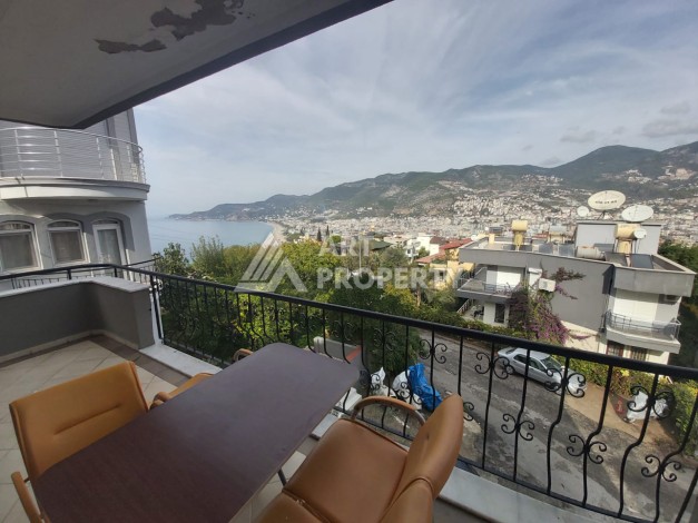 Уютная квартира 3+1 с видом на море и крепость в центре Алании - Ракурс 10