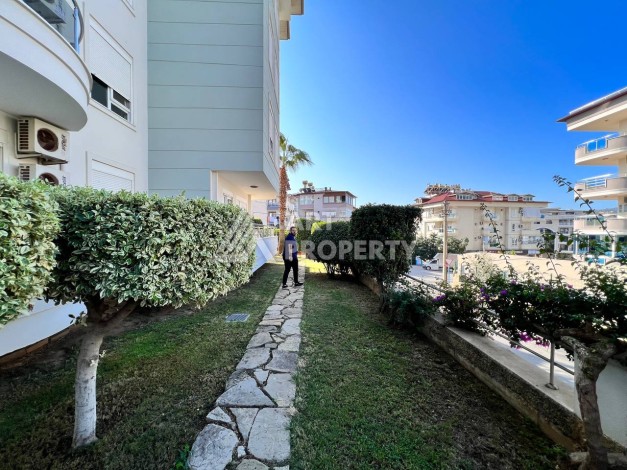 Уютный дуплекс 4+1 с видом на море и замок в центре Алании - Ракурс 2