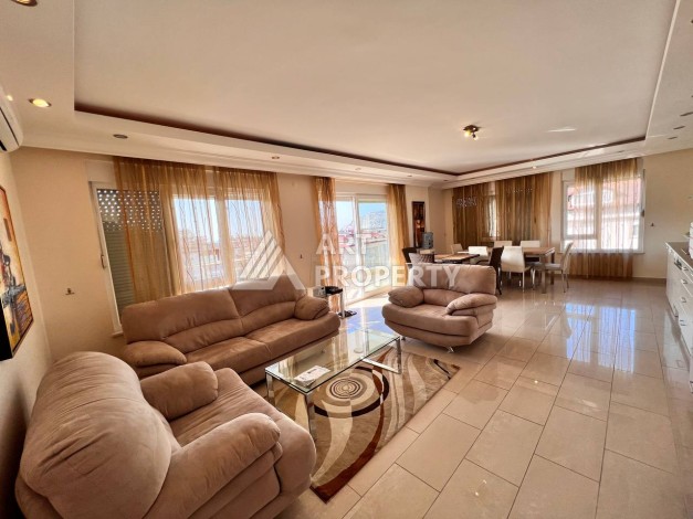 Уютный дуплекс 4+1 с видом на море и замок в центре Алании - Ракурс 6