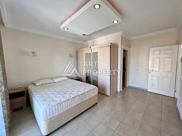 Уютный дуплекс 4+1 с видом на море и замок в центре Алании - Ракурс 9