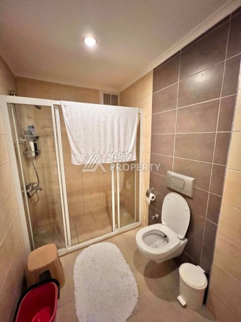 Уютный дуплекс 4+1 с видом на море и замок в центре Алании - Ракурс 25