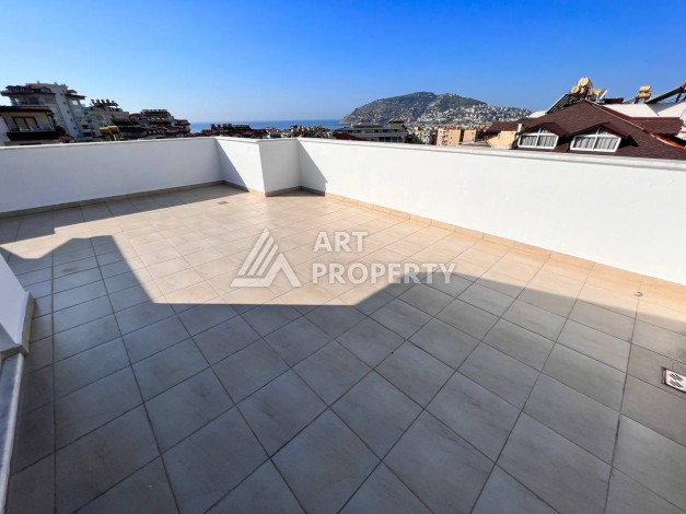 Уютный дуплекс 4+1 с видом на море и замок в центре Алании - Ракурс 29