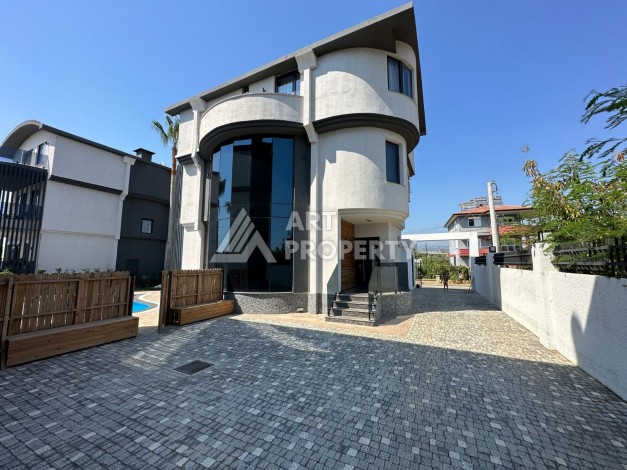 Шикарная отдельная вилла с собственным бассейном в развивающемся районе Паяллар Алания районе - Ракурс 2