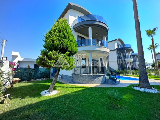 Шикарная отдельная вилла с собственным бассейном в развивающемся районе Паяллар Алания районе - Ракурс 3