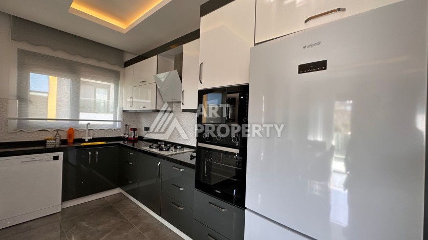 Просторный дуплекс 4+1 , площадью 200 м2 рядом с центром Алании - Ракурс 9