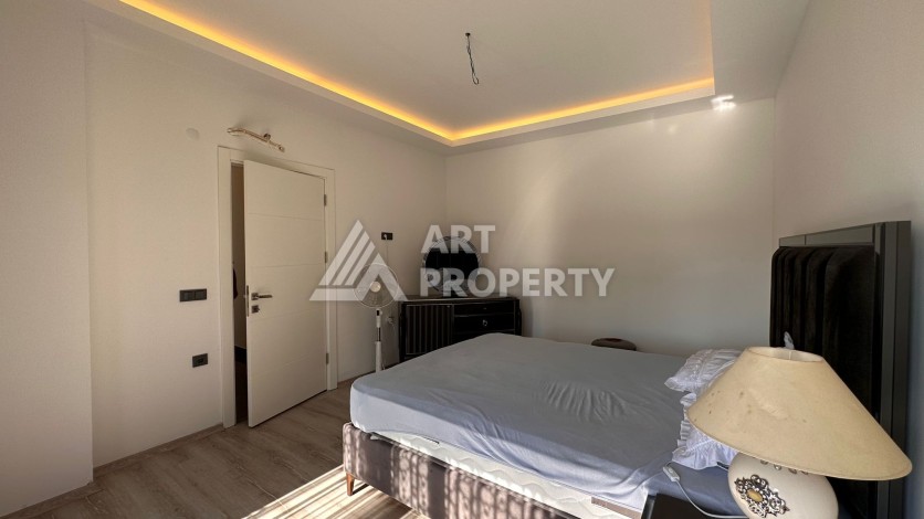 Просторный дуплекс 4+1 , площадью 200 м2 рядом с центром Алании - Ракурс 18