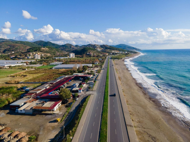 Новый инвестиционный проект в фантастическом месте Демирташ, Алания, рядом со Средиземным морем - Ракурс 21