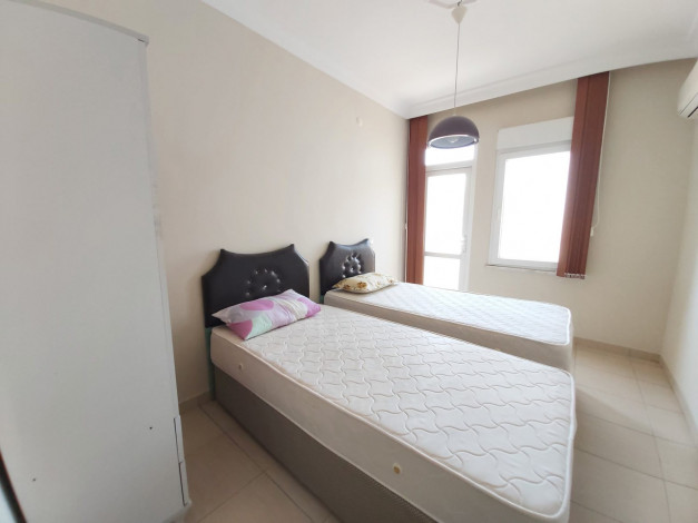 Светлая трехкомнатная квартира в Махмутларе Алания, в 350 метрах от Средиземного моря, 110 м2 - Ракурс 6