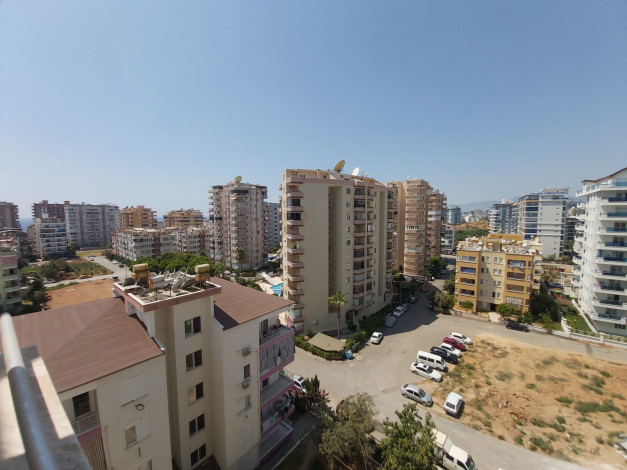 Светлая трехкомнатная квартира в Махмутларе Алания, в 350 метрах от Средиземного моря, 110 м2 - Ракурс 9