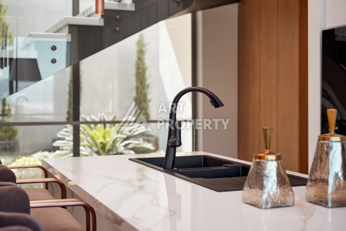 Уникальный комплекс вилл с потрясающим видом на море в районе Каргыджак - Ракурс 22