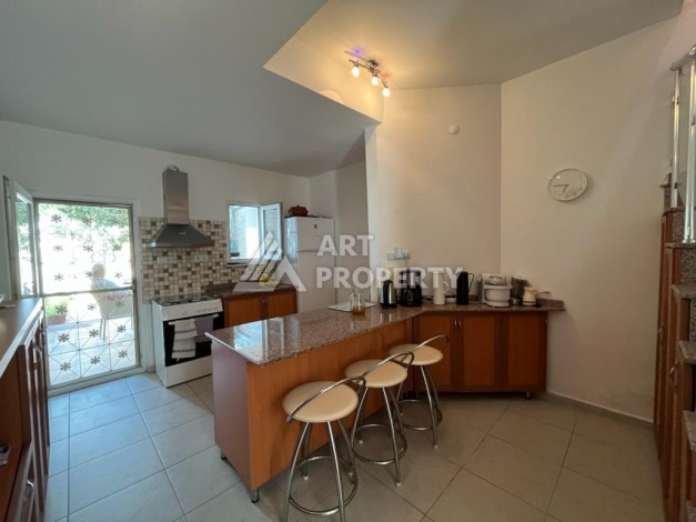 Вилла-таунхаус 2+1 в комплексе на первой линии моря, Демирташ! - Ракурс 3