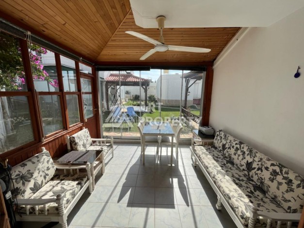 Вилла-таунхаус 2+1 в комплексе на первой линии моря, Демирташ! - Ракурс 7