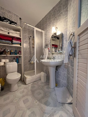 Вилла-таунхаус 2+1 в комплексе на первой линии моря, Демирташ! - Ракурс 11