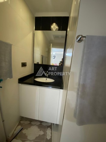 Шикарная квартира 1+1 в премиальном комплексе от качественного застройщика рядом с морем - Ракурс 10